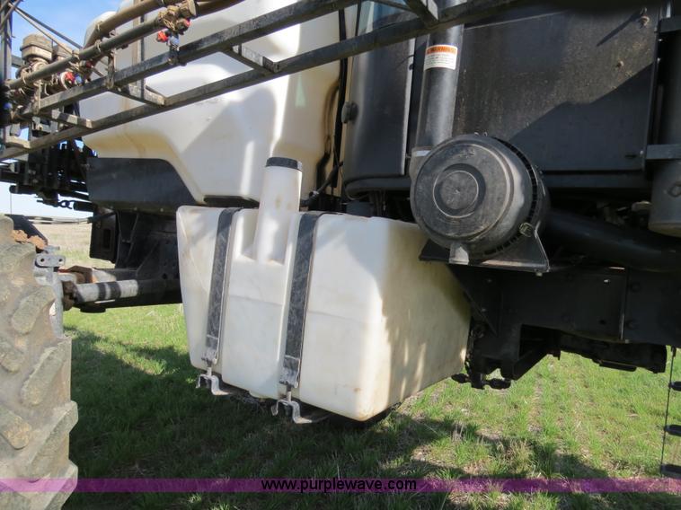 image for item B4727 2008 SpraCoupe 7655 self-propelled sprayer