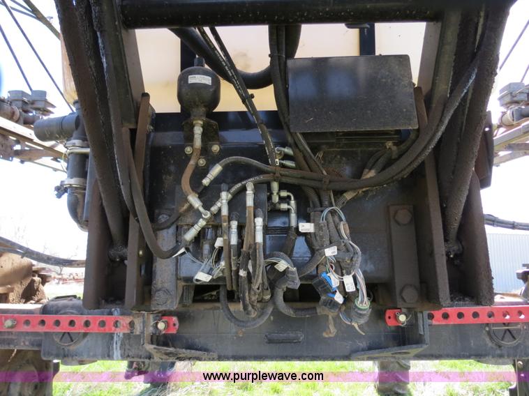 image for item B4727 2008 SpraCoupe 7655 self-propelled sprayer