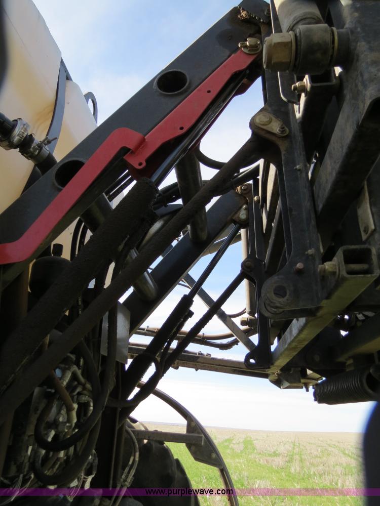 image for item B4727 2008 SpraCoupe 7655 self-propelled sprayer