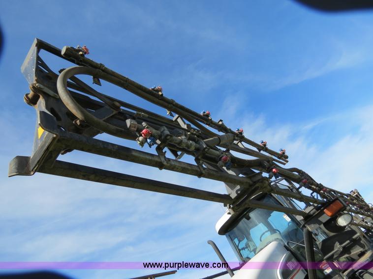 image for item B4727 2008 SpraCoupe 7655 self-propelled sprayer