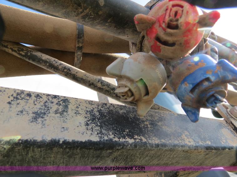 image for item B4727 2008 SpraCoupe 7655 self-propelled sprayer