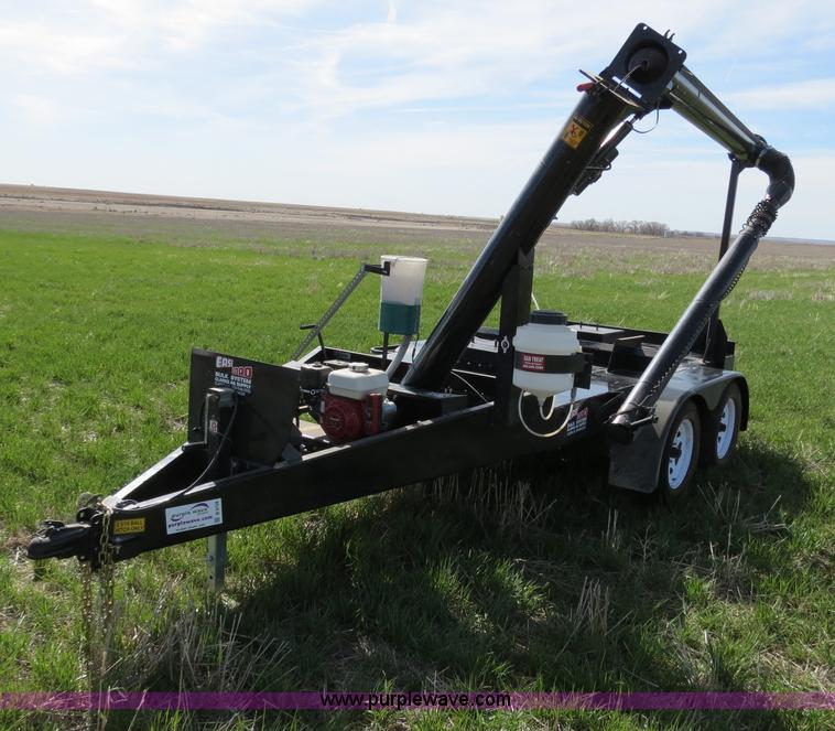 image for item B4728 2011 Strobel Low Pro EasiLoad bulk seed system