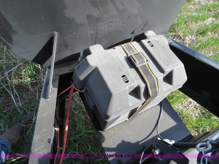 image for item B4728 2011 Strobel Low Pro EasiLoad bulk seed system