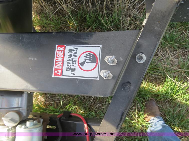 image for item B4728 2011 Strobel Low Pro EasiLoad bulk seed system