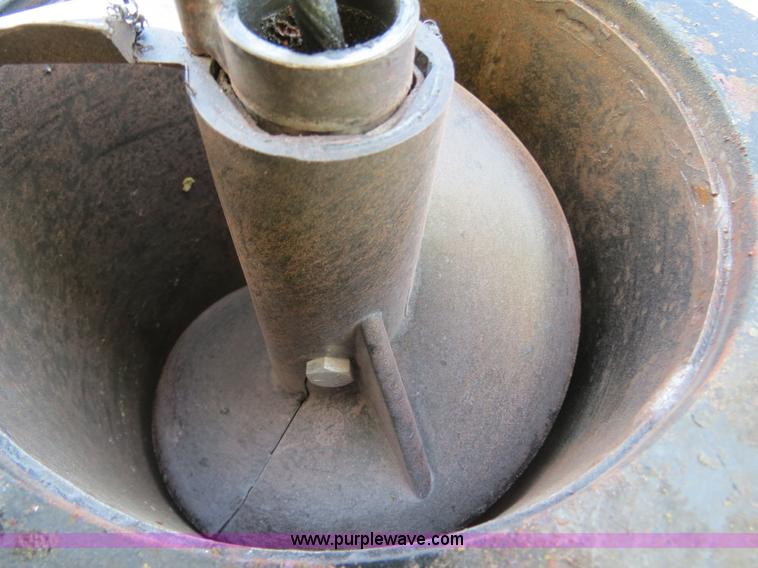 image for item B4728 2011 Strobel Low Pro EasiLoad bulk seed system