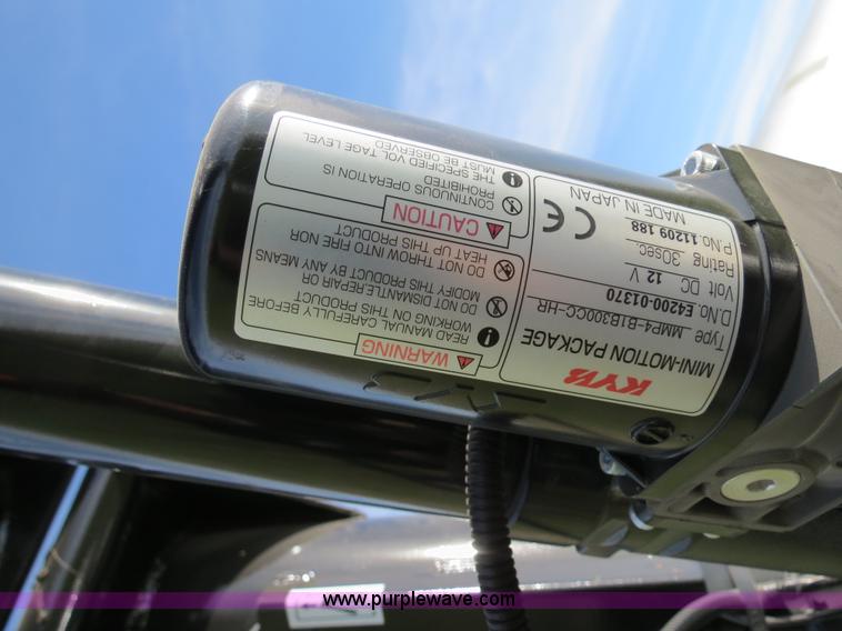 image for item B4728 2011 Strobel Low Pro EasiLoad bulk seed system