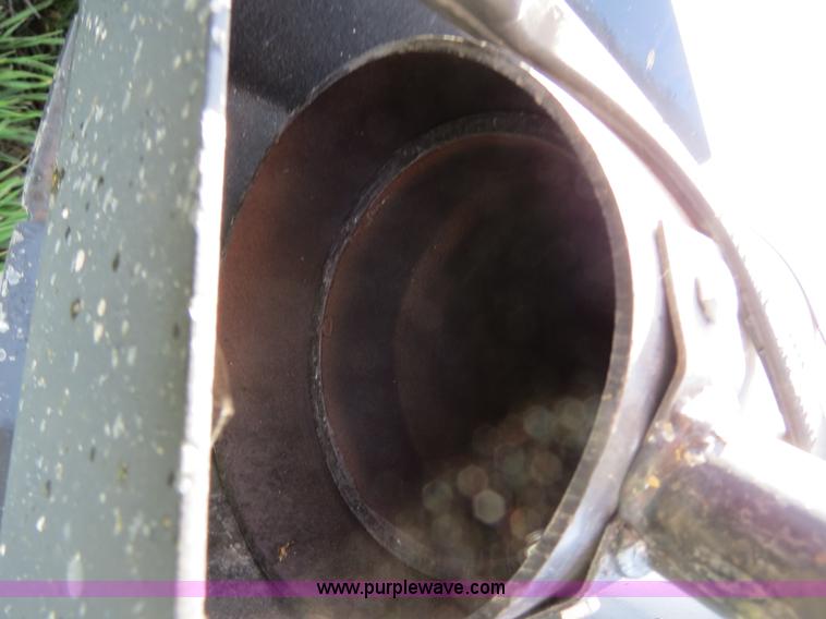 image for item B4728 2011 Strobel Low Pro EasiLoad bulk seed system