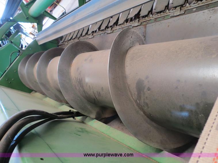 image for item B4731 1983 John Deere 224 24' rigid platform header