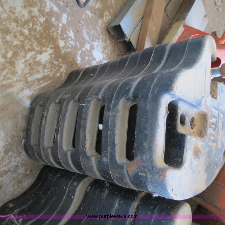 image for item S9592 (10) Caterpillar chin weights