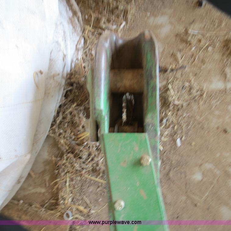 image for item S9594 John Deere three point category 3 quick attach