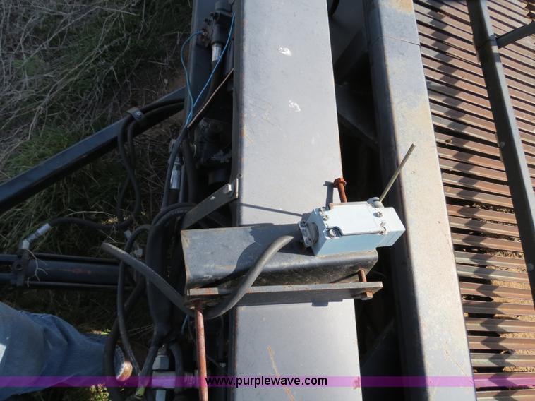 image for item S9598 1999 Cencorp Boll Buster 15' broadcast head