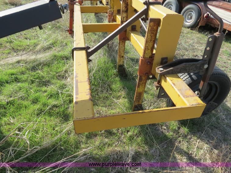 image for item S9600 Hamby WA-221-L 21' tool bar with shanks