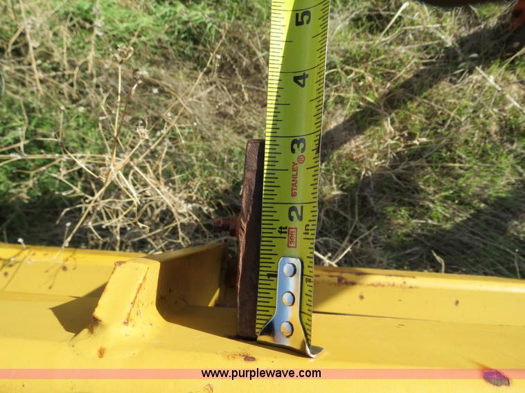 image for item S9600 Hamby WA-221-L 21' tool bar with shanks