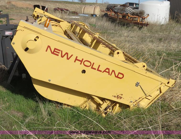 image for item S9601 New Holland 1116H swather head
