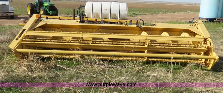 image for item S9601 New Holland 1116H swather head