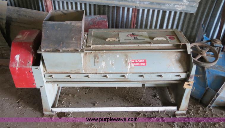 image for item S9613 Clipper seed debearder