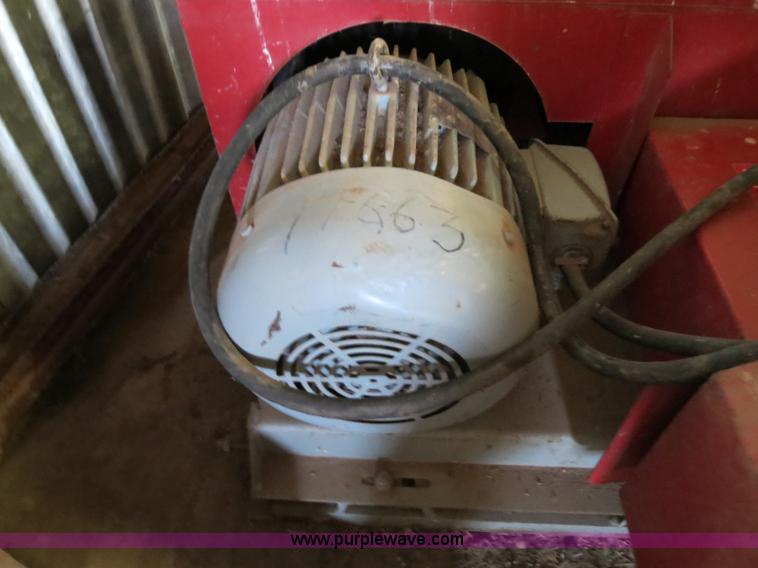 image for item S9613 Clipper seed debearder