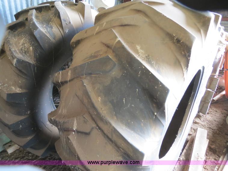 image for item S9615 (2) tires