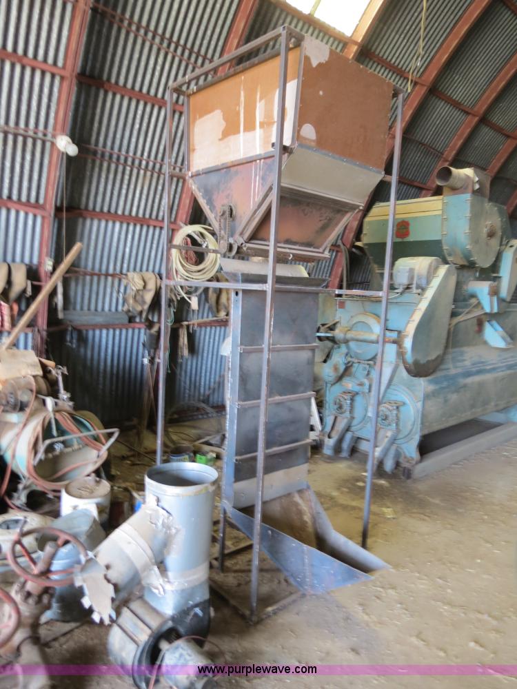 image for item S9622 Seed hopper with blower