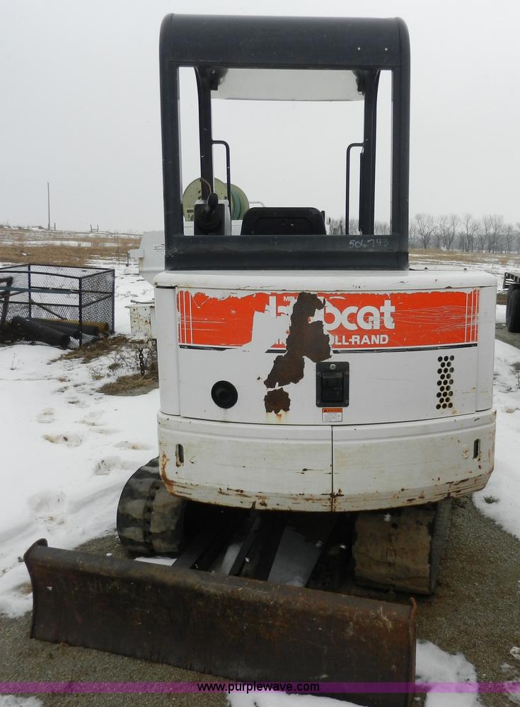 image for item A3929 Bobcat X325 compact excavator