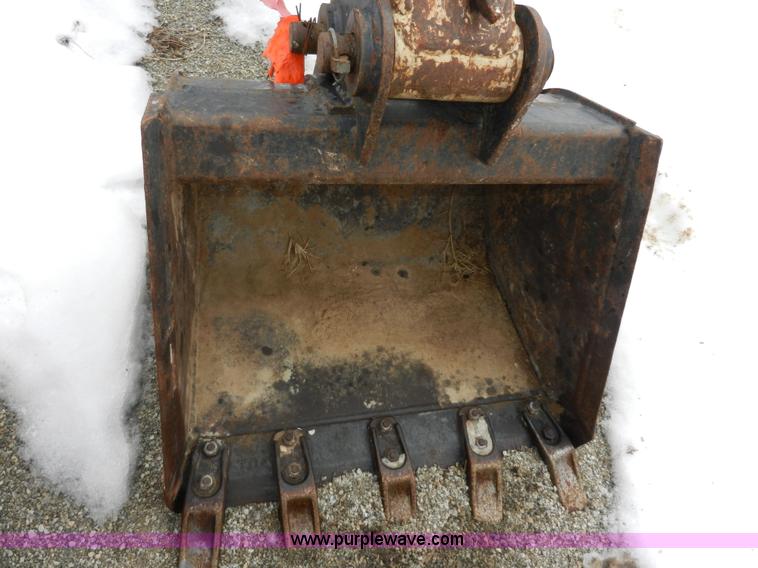 image for item A3929 Bobcat X325 compact excavator