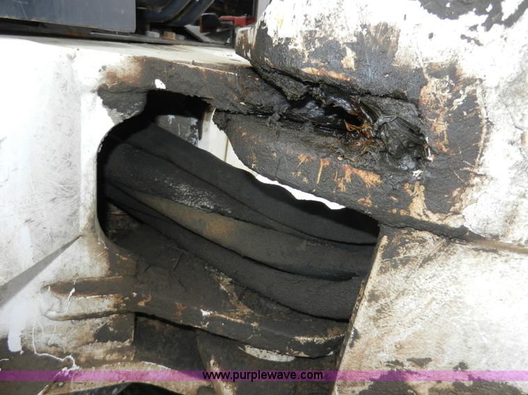 image for item A3929 Bobcat X325 compact excavator