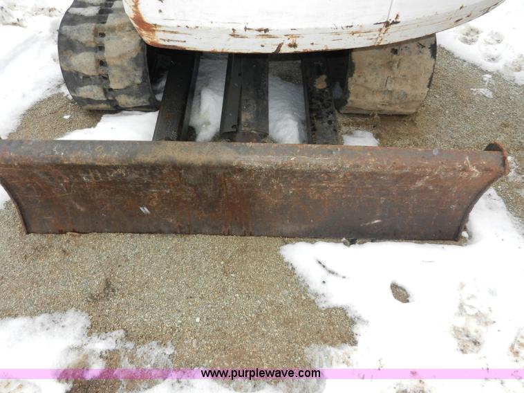 image for item A3929 Bobcat X325 compact excavator