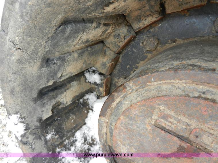 image for item A3929 Bobcat X325 compact excavator