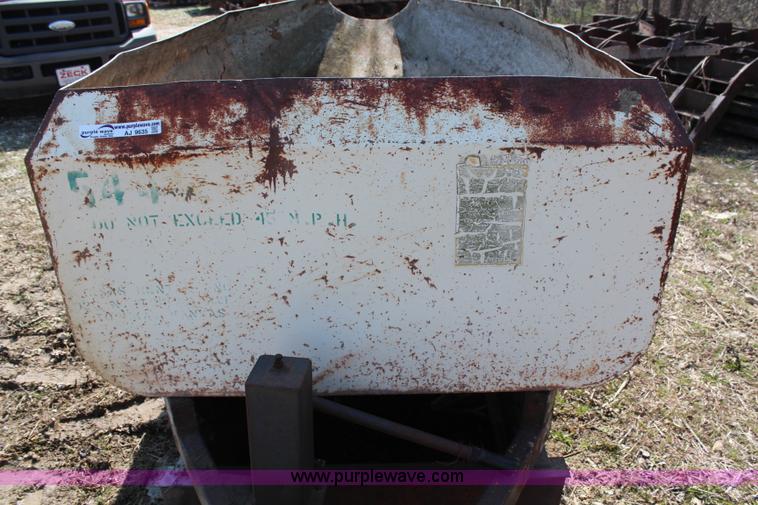 image for item AJ9635 Concrete hopper