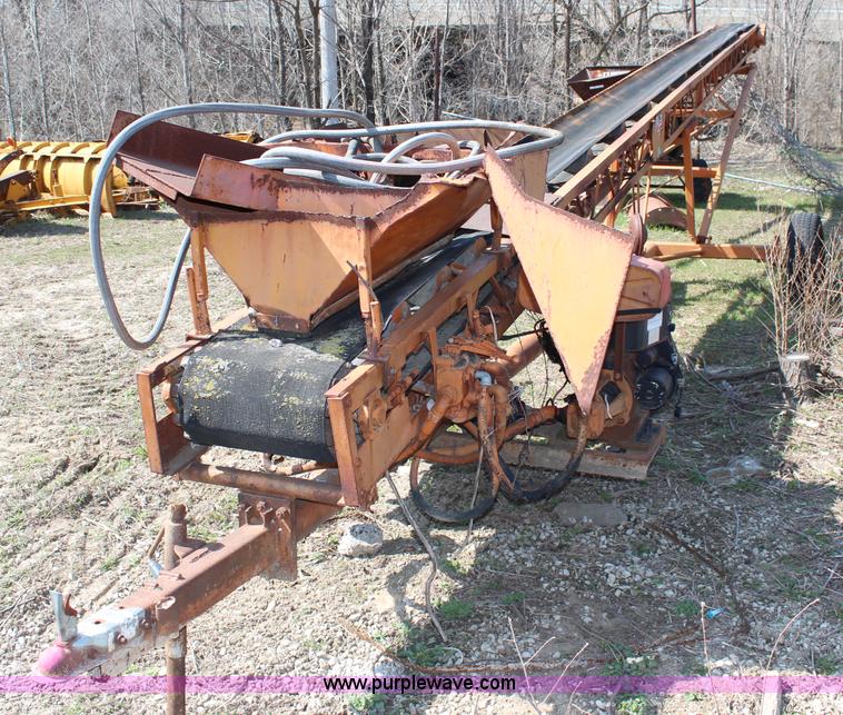 image for item AJ9638 40' stacker conveyor