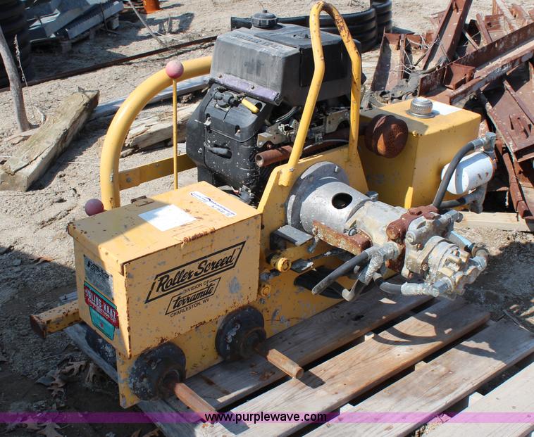 image for item AJ9639 Terramite roller screed