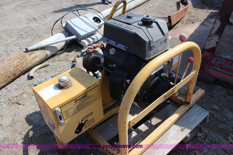 image for item AJ9639 Terramite roller screed