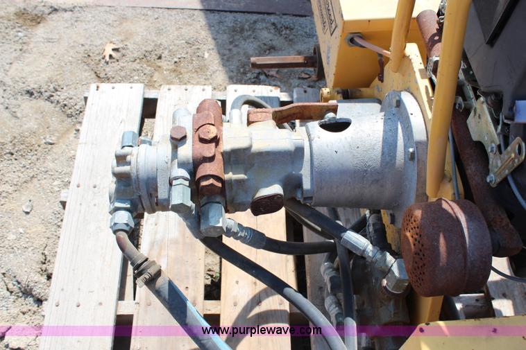 image for item AJ9639 Terramite roller screed