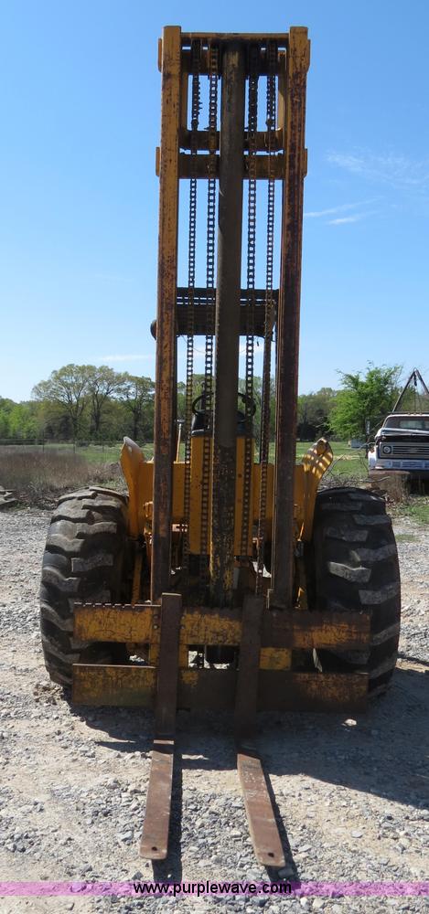 image for item B4741 John Deere 480BD rough terrain forklift