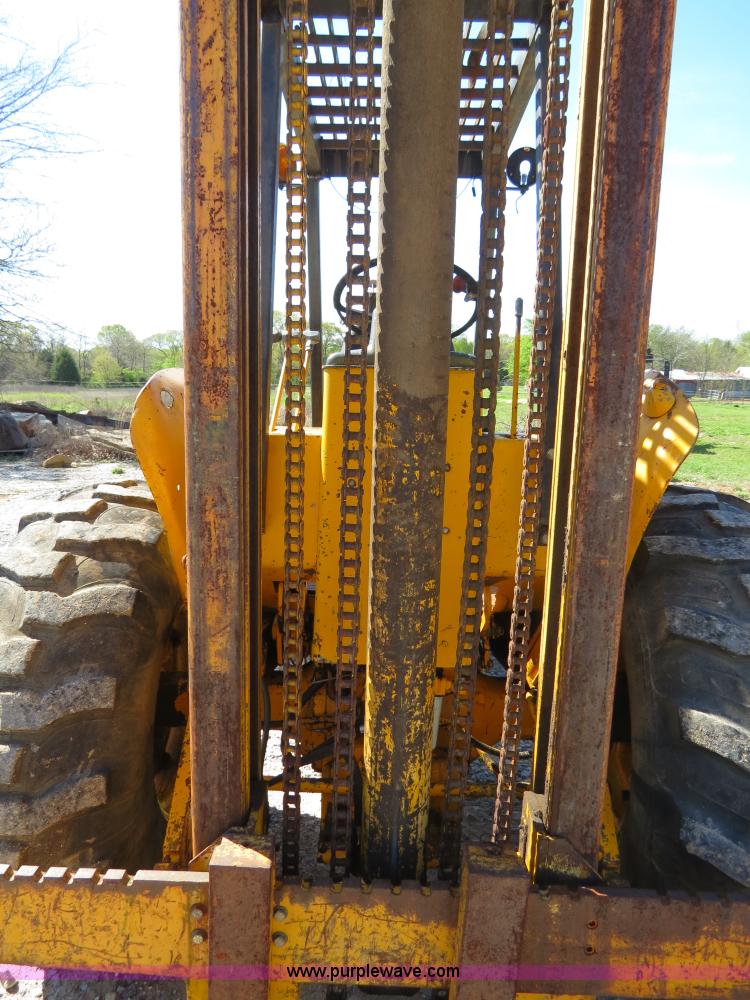 image for item B4741 John Deere 480BD rough terrain forklift