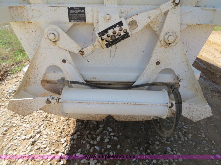 image for item B4744 2005 Ranch belly dump trailer