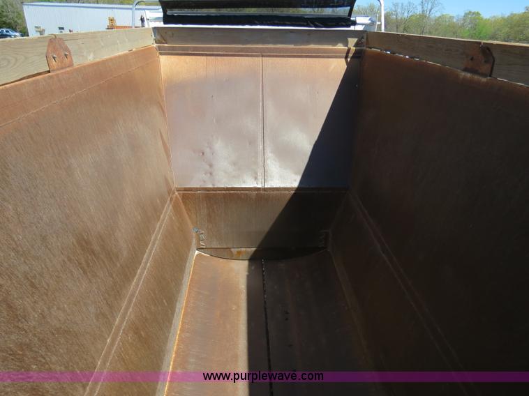 image for item B4744 2005 Ranch belly dump trailer