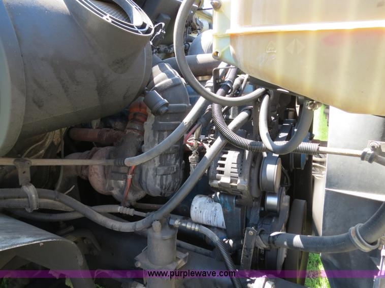 image for item B4750 1998 International 4700 flatbed truck