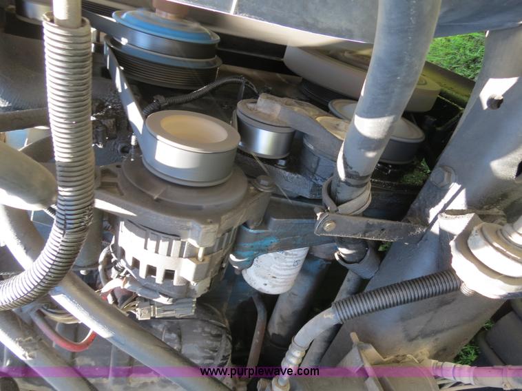 image for item B4750 1998 International 4700 flatbed truck