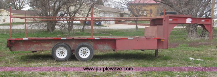 image for item B5472 1968 20' Wells Cargo gooseneck van box trailer