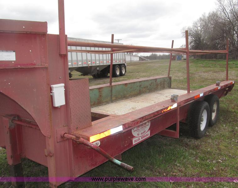 image for item B5472 1968 20' Wells Cargo gooseneck van box trailer