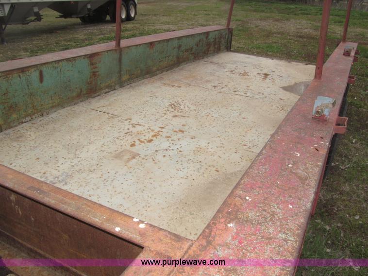 image for item B5472 1968 20' Wells Cargo gooseneck van box trailer