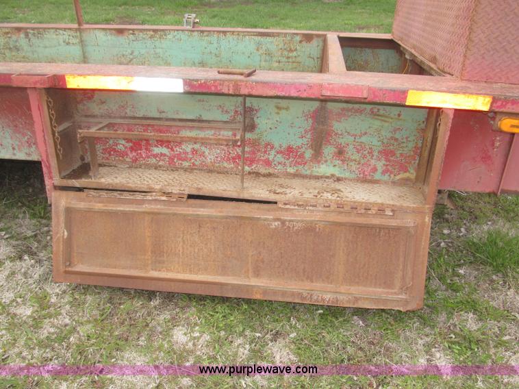 image for item B5472 1968 20' Wells Cargo gooseneck van box trailer
