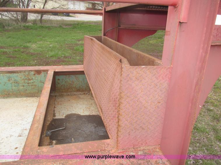 image for item B5472 1968 20' Wells Cargo gooseneck van box trailer