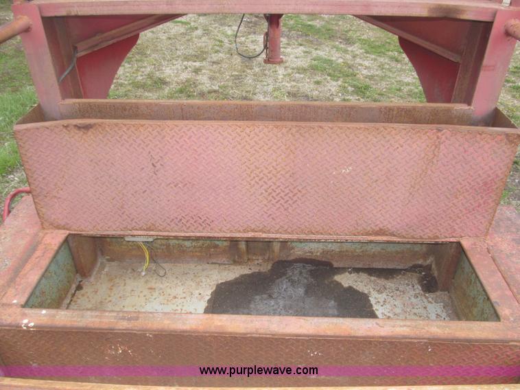 image for item B5472 1968 20' Wells Cargo gooseneck van box trailer