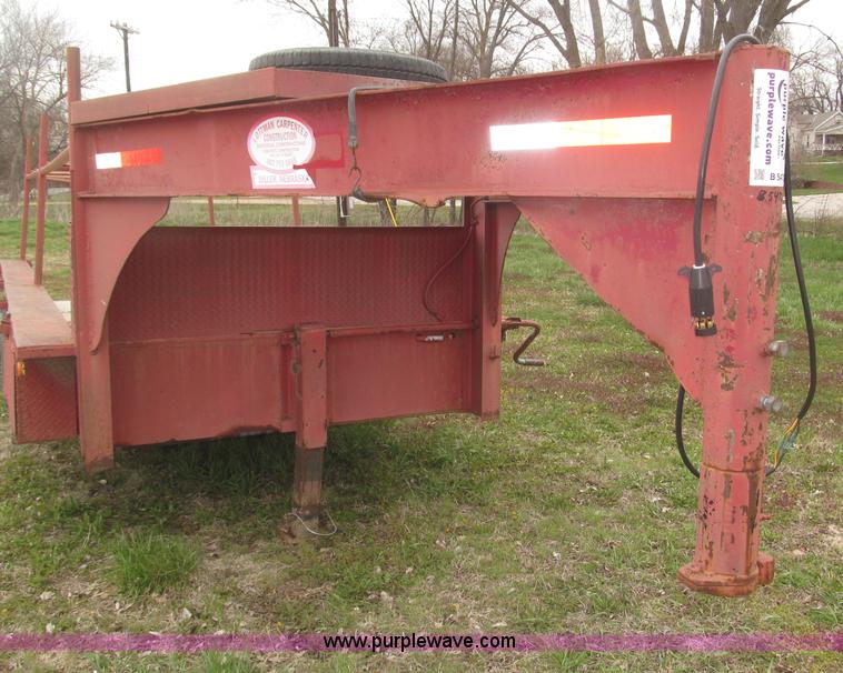 image for item B5472 1968 20' Wells Cargo gooseneck van box trailer