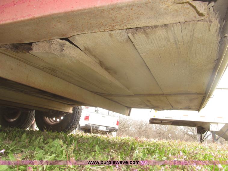 image for item B5472 1968 20' Wells Cargo gooseneck van box trailer