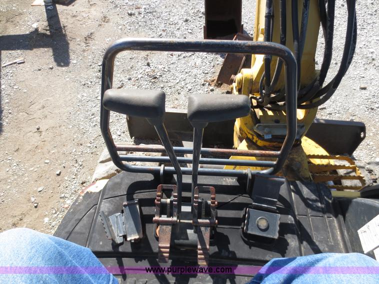 image for item D5805 2004 Komatsu PC50MR-2 mini excavator