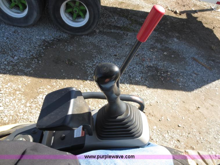 image for item D5805 2004 Komatsu PC50MR-2 mini excavator