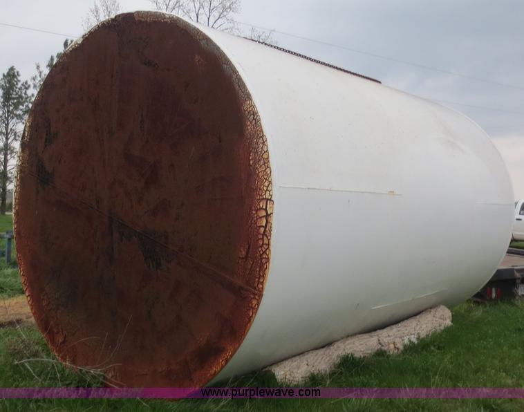 image for item D5829 10,000 gallon steel fuel tank